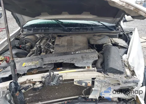 2011 Ford Crown Victoria Lx z USA, uszkodzony, nr VIN 2FABP7EV8BX165712